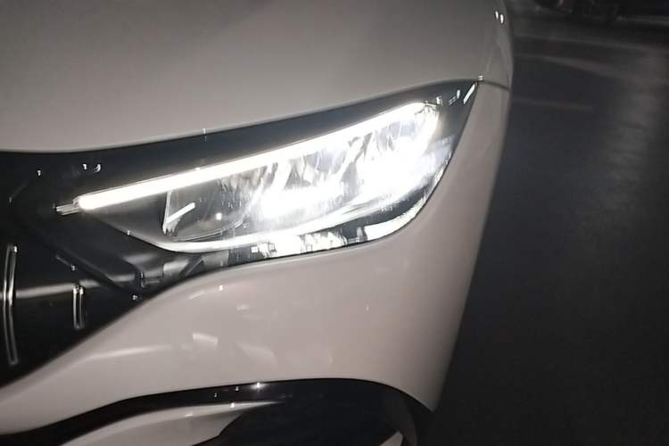 Used Mercedes-Benz EQE 2022 350 Luxury Edition Left Front Headlight