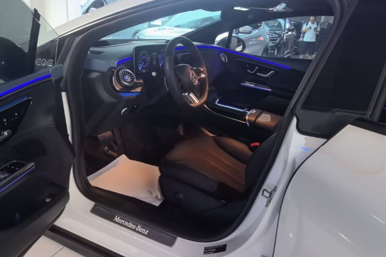 Used Mercedes-Benz EQE 2022 350 First Edition Special Version Left Front Seat