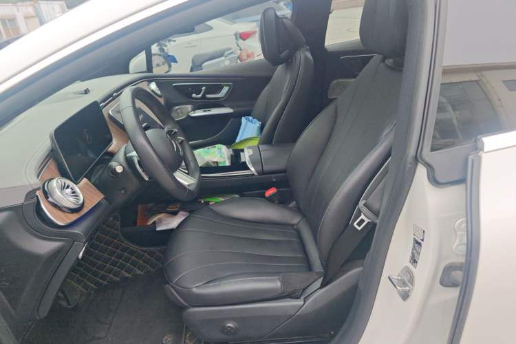 Used Mercedes-Benz EQE 2022 350 Luxury Edition Left Front Seat