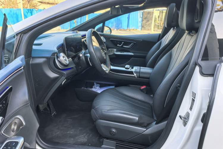 Used Mercedes-Benz EQE 2022 350 Luxury Edition Left Front Seat