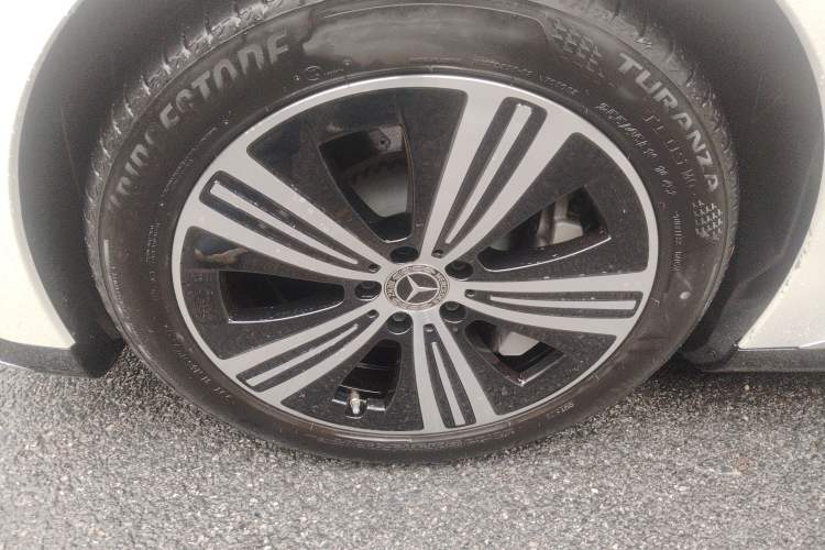 Used Mercedes-Benz EQE 2022 350 Luxury Edition Left Front Wheel Hub