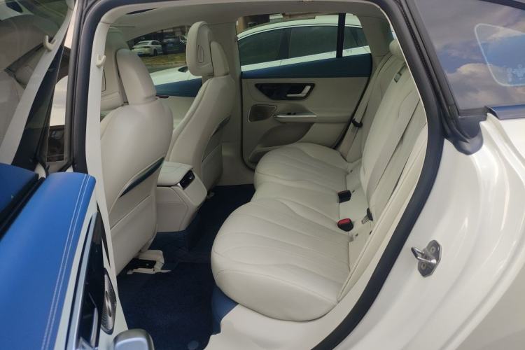 Used Mercedes-Benz EQE 2022 350 First Edition Special Version Left Rear Seat
