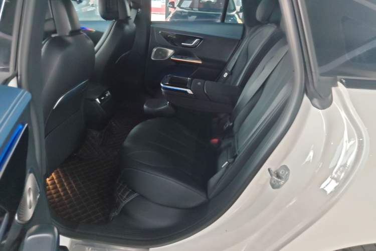 Used Mercedes-Benz EQE 2022 350 First Edition Special Version Left Rear Seat