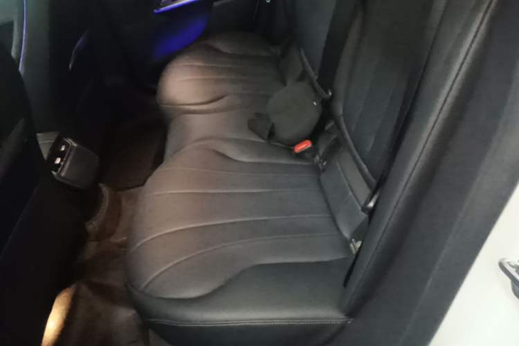 Used Mercedes-Benz EQE 2022 350 Pioneer Edition Left Rear Seat