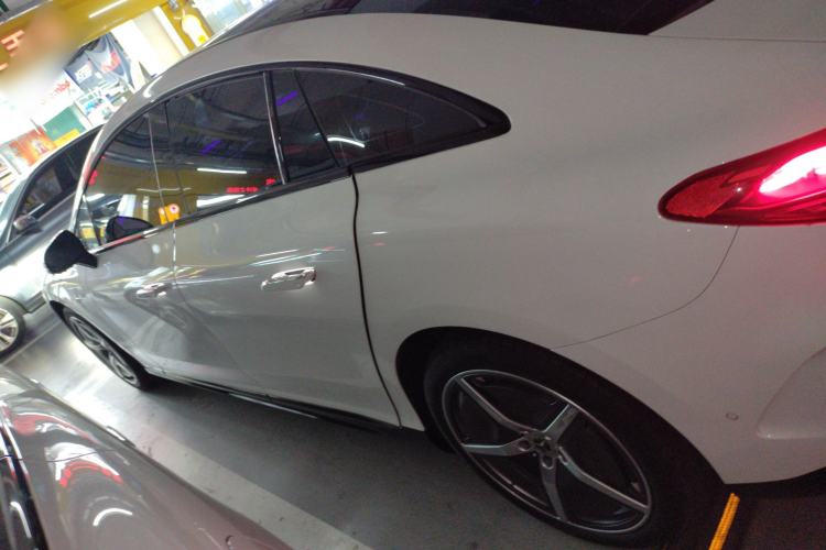 Used Mercedes-Benz EQE 2022 350 First Edition Special Version Left Side