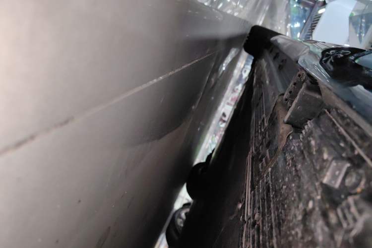 Used Mercedes-Benz EQE 2022 350 Pioneer Edition Left Side Sill