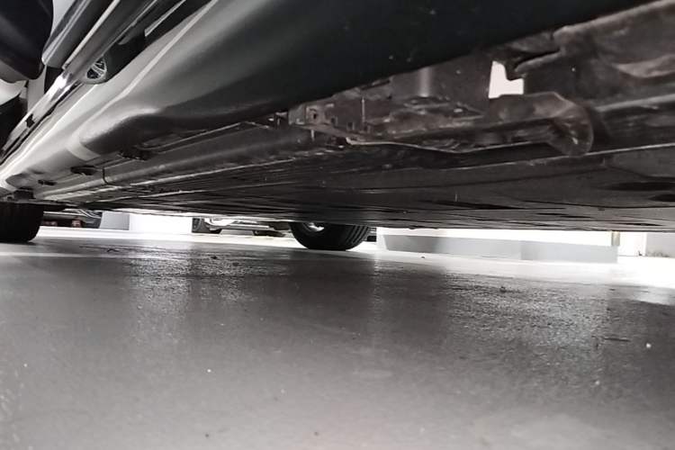 Used Mercedes-Benz EQE 2022 350 Pioneer Edition Left Side Sill