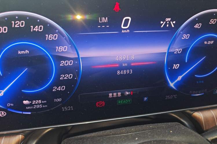 Used Mercedes-Benz EQE 2022 350 Pioneer Edition Odometer Close Up