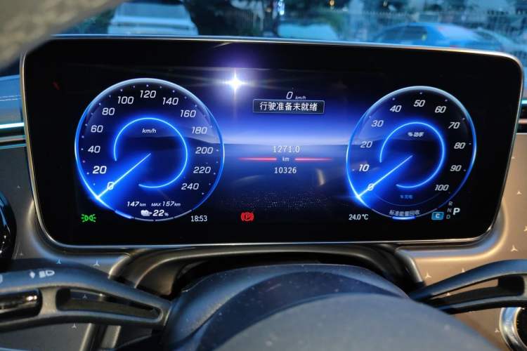 Used Mercedes-Benz EQE 2022 350 First Edition Special Version Odometer Close Up