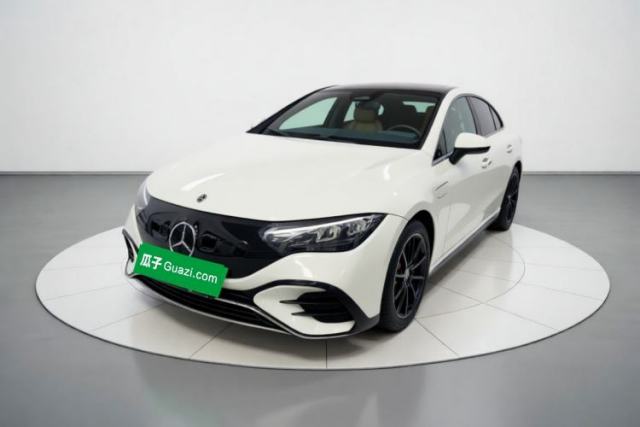 Ojetý Mercedes-Benz EQE 2022 350 Pioneer Edition