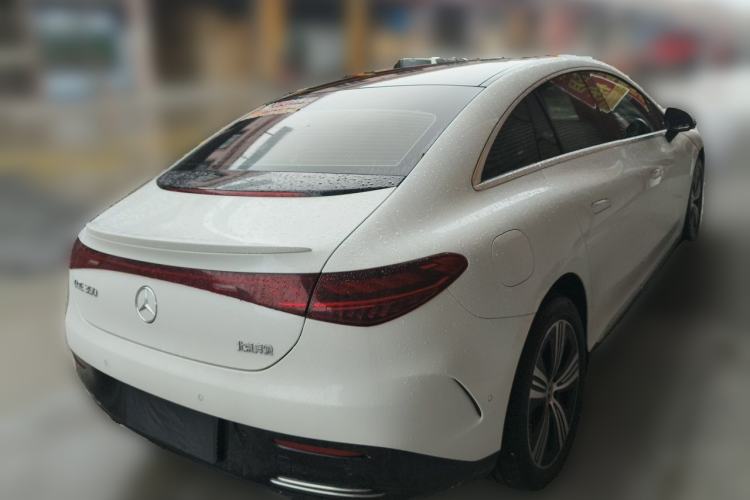 Used Mercedes-Benz EQE 2022 350 Luxury Edition Rear Right 45 Deg