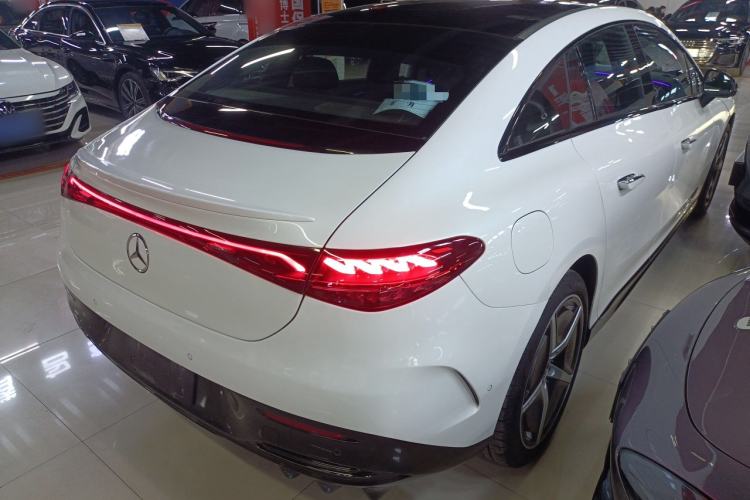 Used Mercedes-Benz EQE 2022 350 First Edition Special Version Rear Right 45 Deg