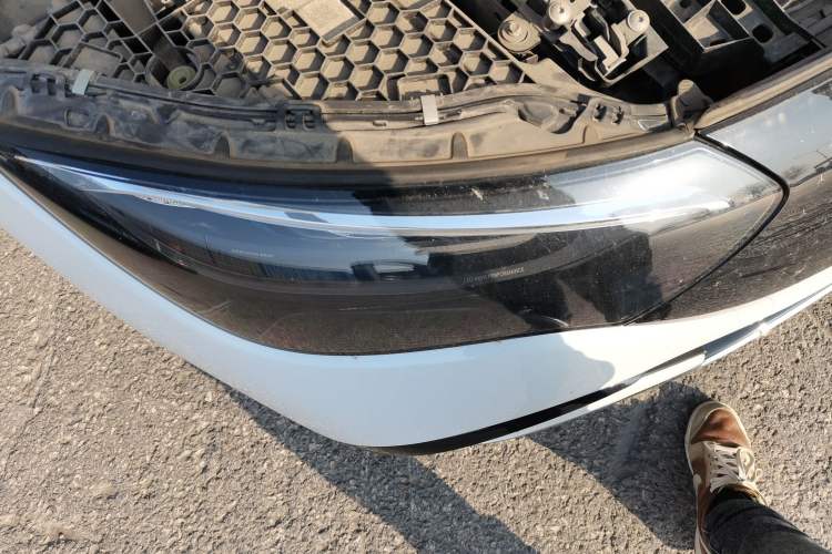 Used Mercedes-Benz EQE 2022 350 Luxury Edition Right Front Headlight