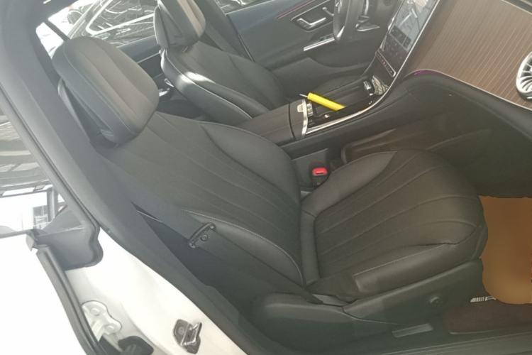 Used Mercedes-Benz EQE 2022 350 Luxury Edition Right Front Seat