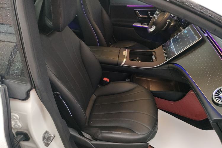 Used Mercedes-Benz EQE 2022 350 First Edition Special Version Right Front Seat