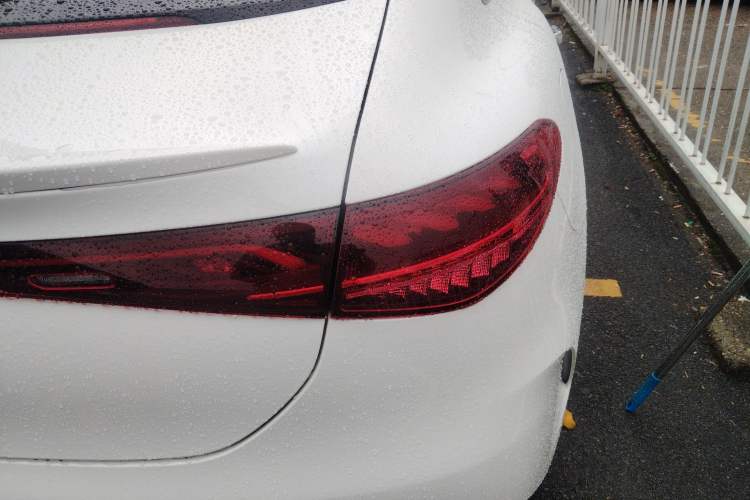 Used Mercedes-Benz EQE 2022 350 Luxury Edition Right Rear Taillight