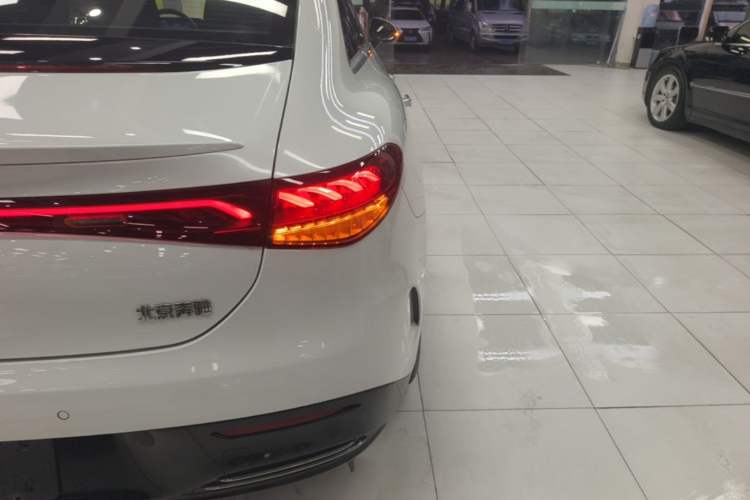Used Mercedes-Benz EQE 2022 350 Pioneer Edition Right Rear Taillight