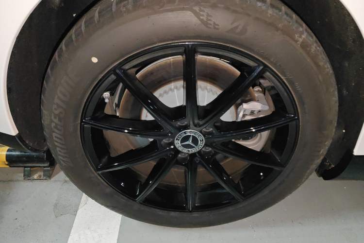 Used Mercedes-Benz EQE 2022 350 Pioneer Edition Right Rear Wheel Hub