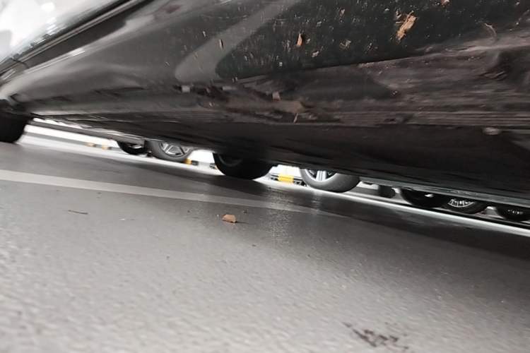 Used Mercedes-Benz EQE 2022 350 Pioneer Edition Right Side Sill