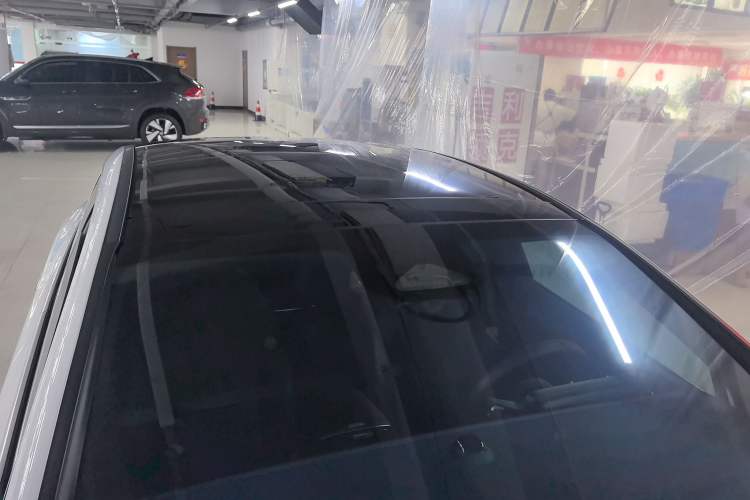 Used Mercedes-Benz EQE 2022 350 Pioneer Edition Roof