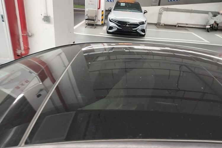 Used Mercedes-Benz EQE 2022 350 Pioneer Edition Roof