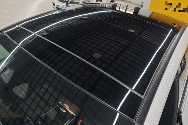 Used Mercedes-Benz EQE 2022 350 Luxury Edition Roof