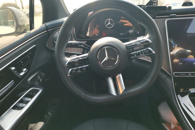 Used Mercedes-Benz EQE 2022 350 Luxury Edition Steering Wheel