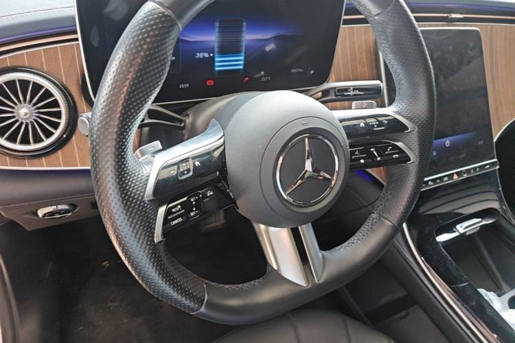 Used Mercedes-Benz EQE 2022 350 Pioneer Edition Steering Wheel