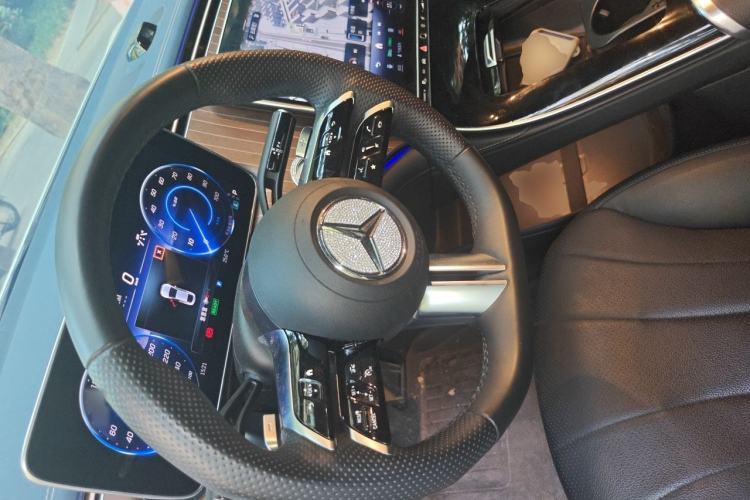 Used Mercedes-Benz EQE 2022 350 Pioneer Edition Steering Wheel
