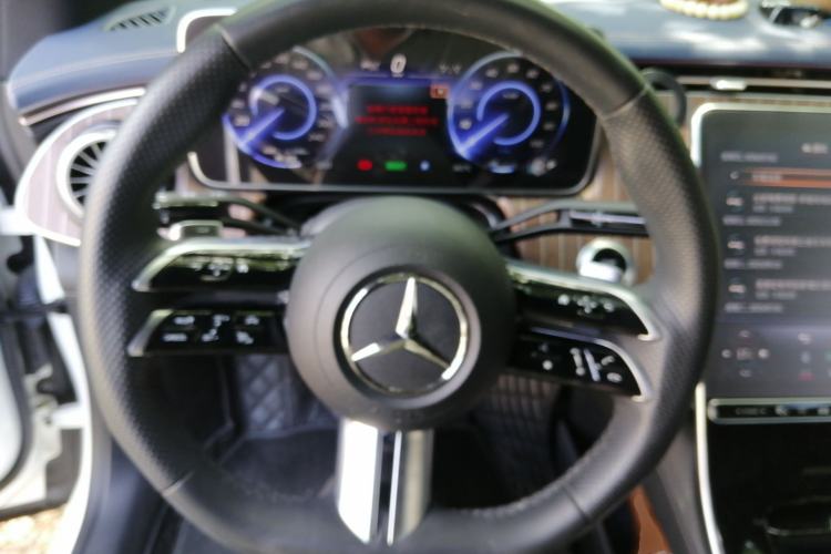 Used Mercedes-Benz EQE 2022 350 Pioneer Edition Steering Wheel