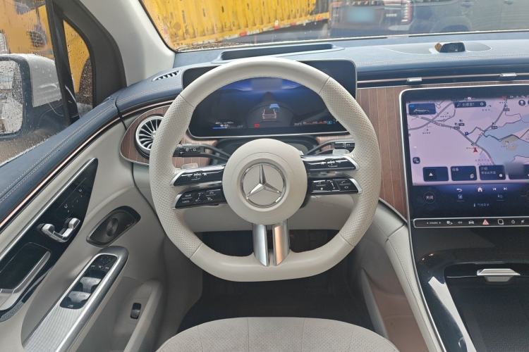 Used Mercedes-Benz EQE 2022 350 Luxury Edition Steering Wheel