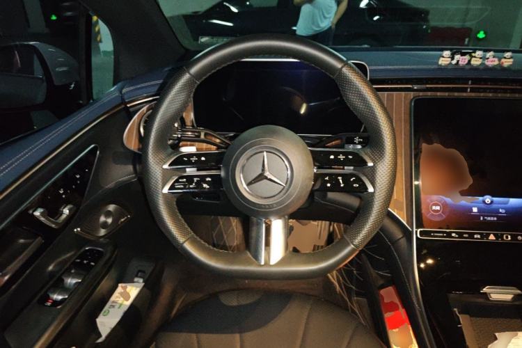 Used Mercedes-Benz EQE 2022 350 Pioneer Edition Steering Wheel