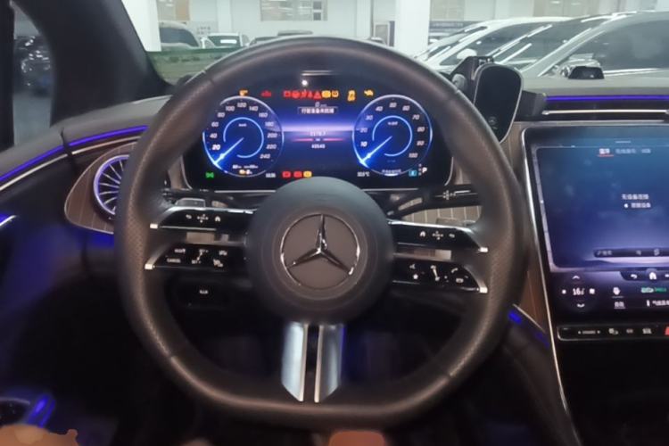 Used Mercedes-Benz EQE 2022 350 Pioneer Edition Steering Wheel