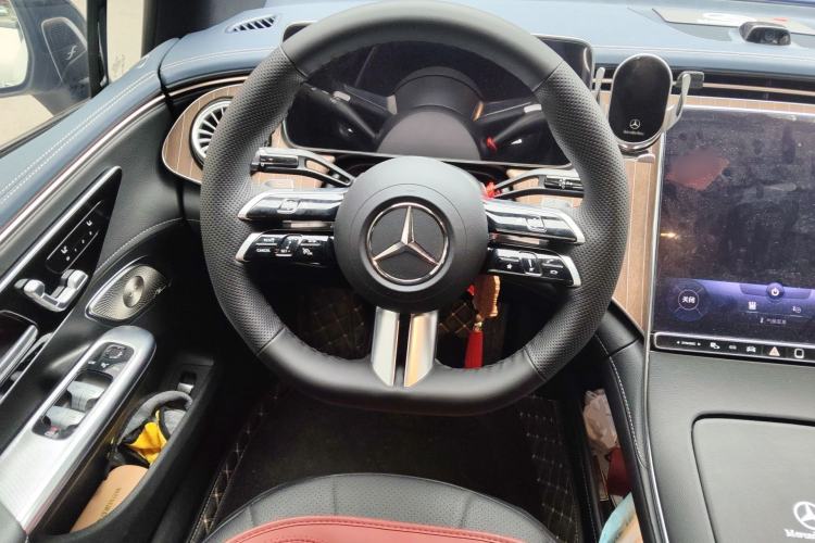 Used Mercedes-Benz EQE 2022 350 Pioneer Edition Steering Wheel