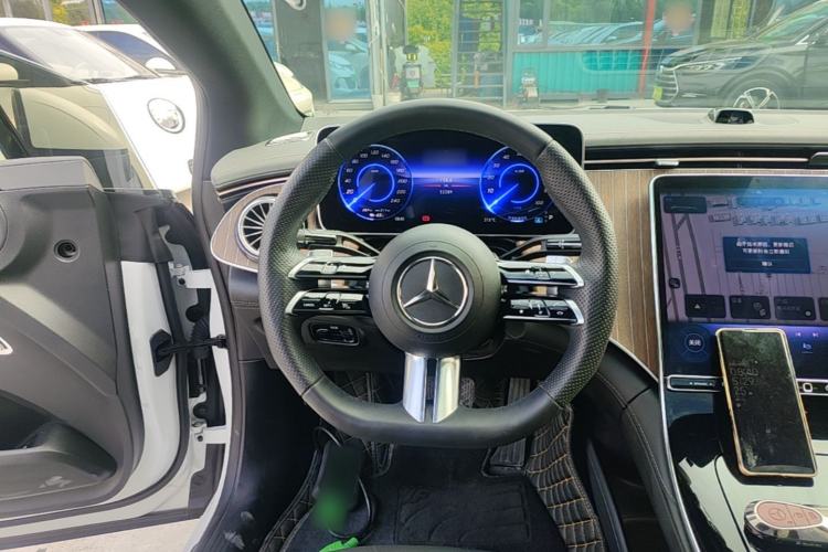 Used Mercedes-Benz EQE 2022 350 Pioneer Edition Steering Wheel