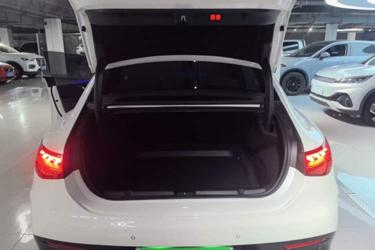 Used Mercedes-Benz EQE 2022 350 First Edition Special Version Trunk