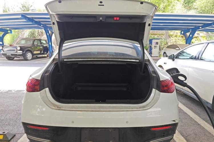 Used Mercedes-Benz EQE 2022 350 Pioneer Edition Trunk