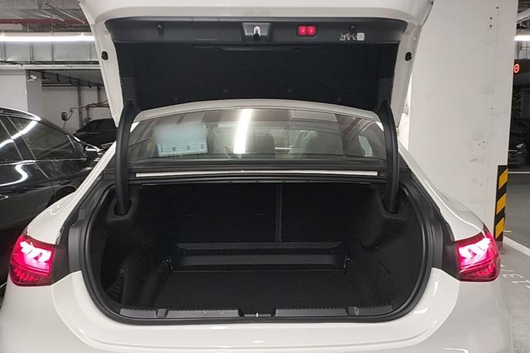 Used Mercedes-Benz EQE 2022 350 Pioneer Edition Trunk