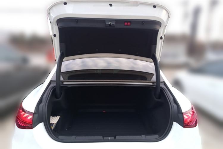 Used Mercedes-Benz EQE 2022 350 First Edition Special Version Trunk