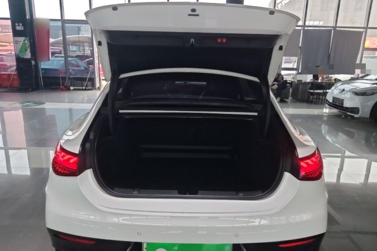 Used Mercedes-Benz EQE 2022 350 First Edition Special Version Trunk