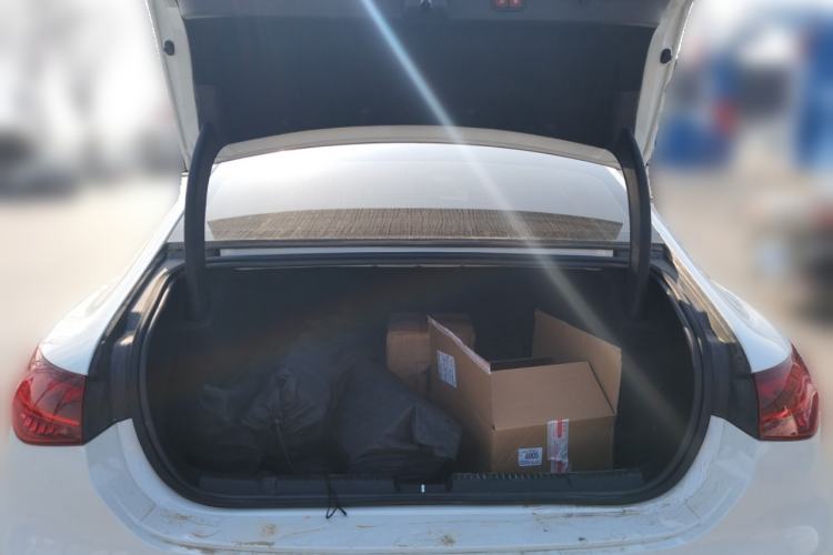 Used Mercedes-Benz EQE 2022 350 Luxury Edition Trunk