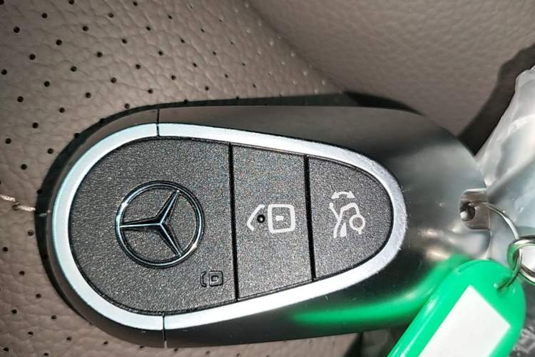 Used Mercedes-Benz EQE 2022 350 Pioneer Edition Vehicle Key