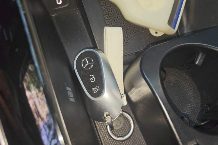Used Mercedes-Benz EQE 2022 350 Pioneer Edition Vehicle Key