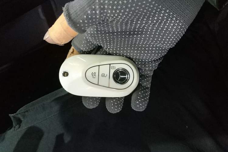 Used Mercedes-Benz EQE 2022 350 Pioneer Edition Vehicle Key