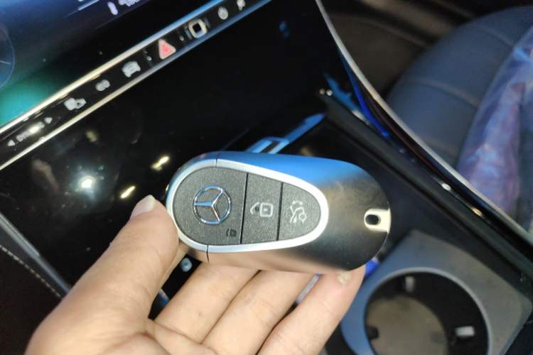 Used Mercedes-Benz EQE 2022 350 First Edition Special Version Vehicle Key