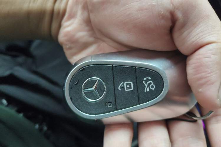 Used Mercedes-Benz EQE 2022 350 Luxury Edition Vehicle Key