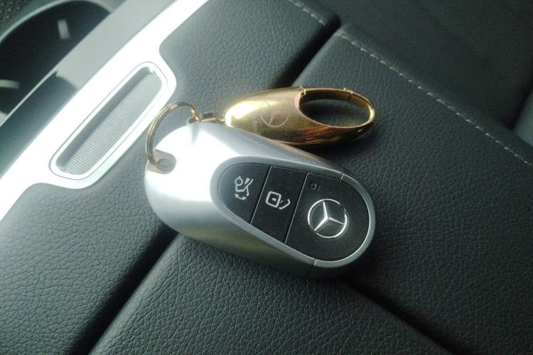 Used Mercedes-Benz EQE 2022 350 Luxury Edition Vehicle Key