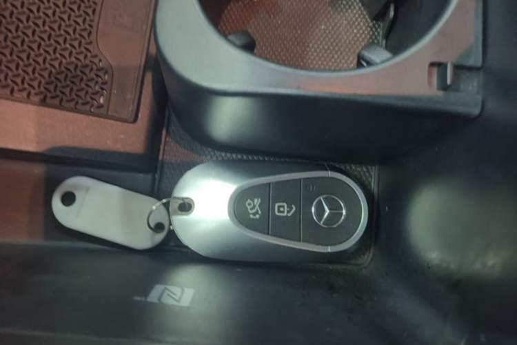 Used Mercedes-Benz EQE 2022 350 Pioneer Edition Vehicle Key