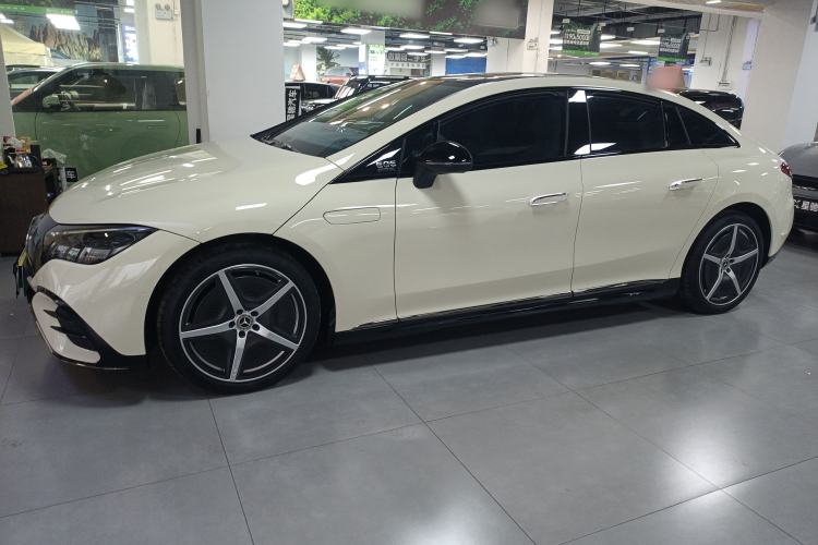 Used Mercedes-Benz EQE 2022 350 First Edition Special Version Exterior 3