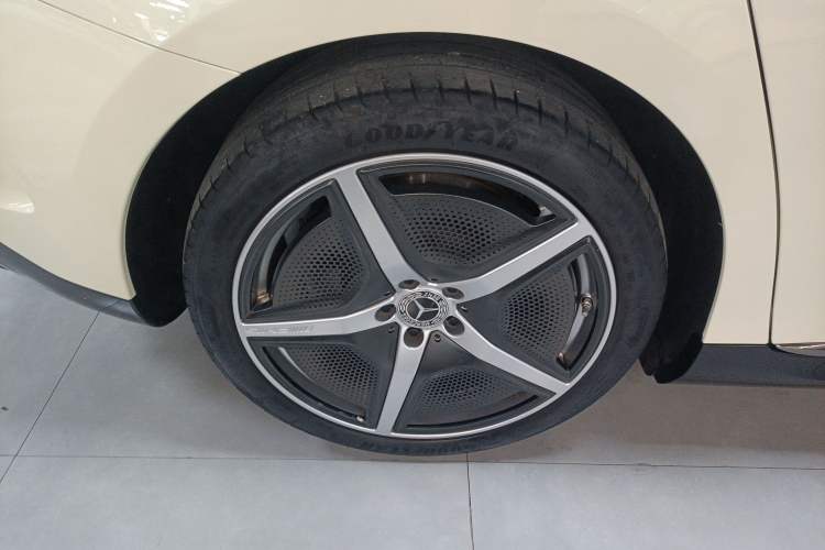Used Mercedes-Benz EQE 2022 350 First Edition Special Version Exterior 8